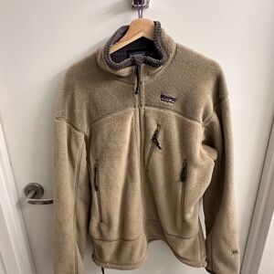 Patagonia Beige Fleece Pullover